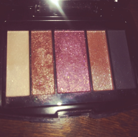 Lancome Glow Glam palettes - Picture 5 of 7